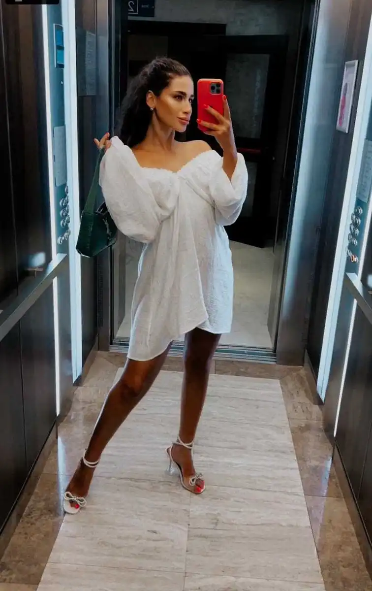 Adel escort in Munich