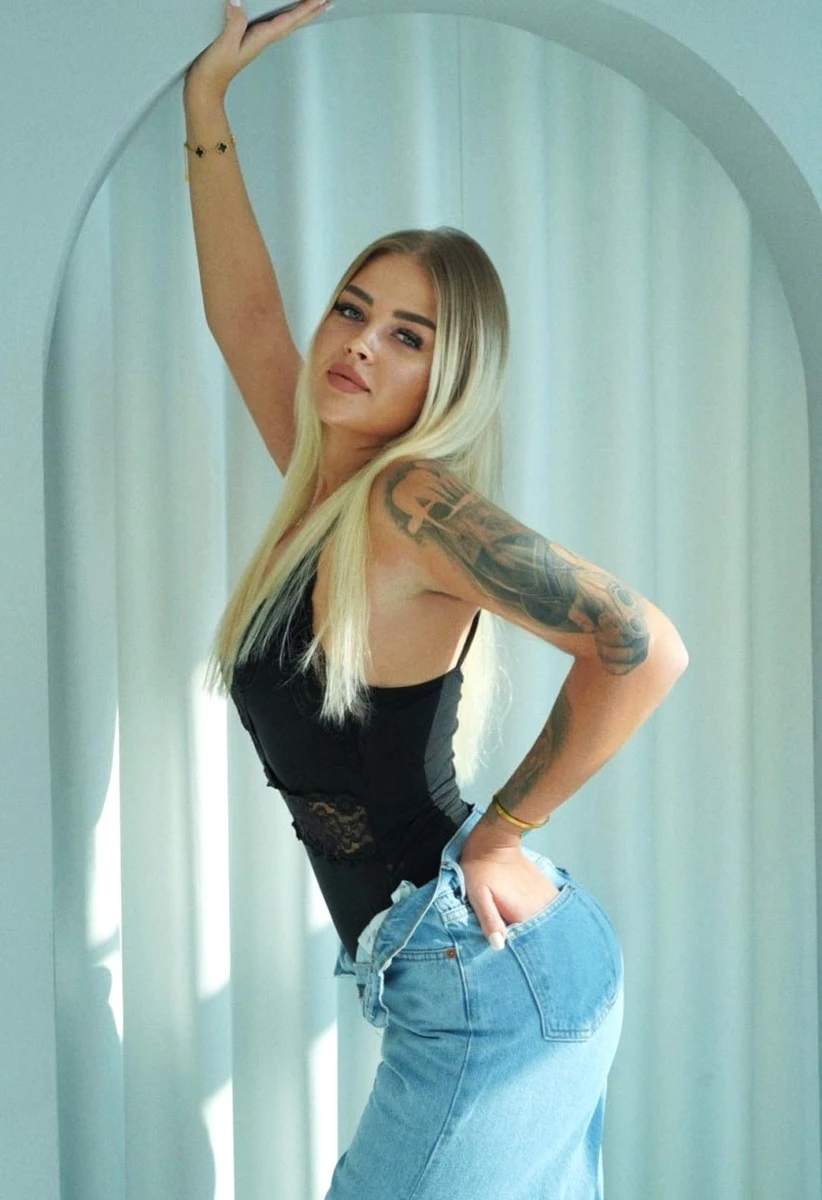 Afina escort in Munich