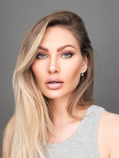 Aksena escort in Munich