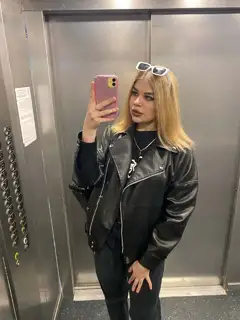 Alice escort in Munich