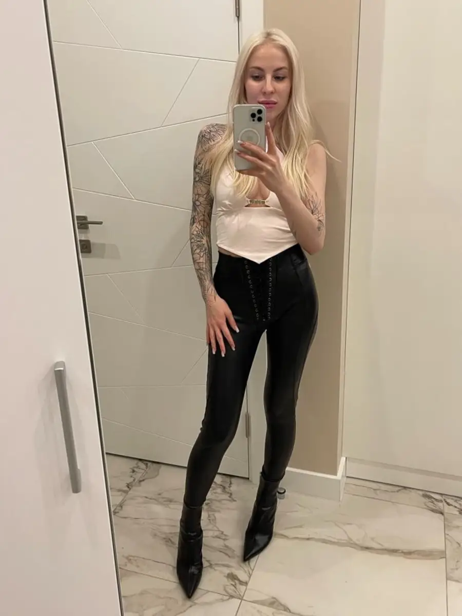 Alina escort in Munich