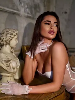Alina escort in Munich