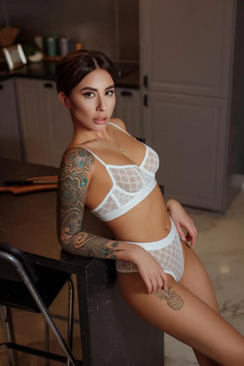 Alisha escort in Munich