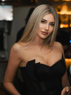 Amelia escort in Munich