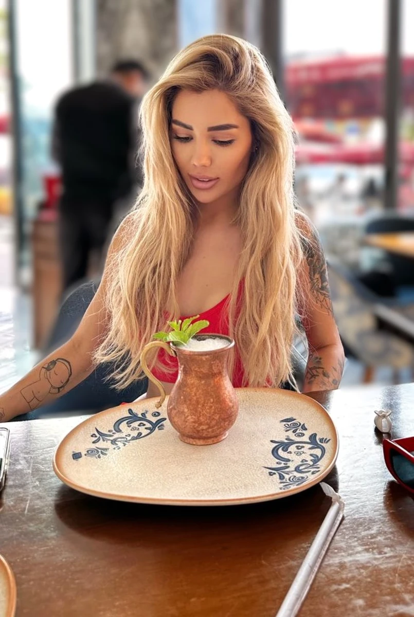 Angela escort in Munich