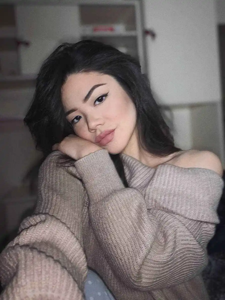 Elina escort in Munich