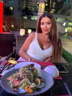 Elina escort in Munich
