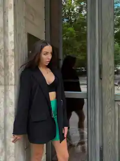Elizabeth escort in Munich