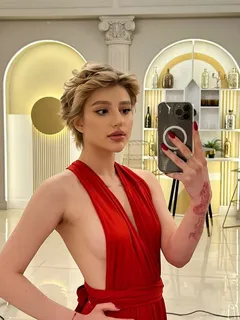 Eseniya escort in Munich