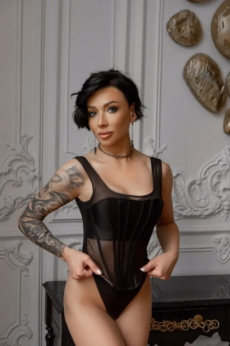 Gina  escort in Munich