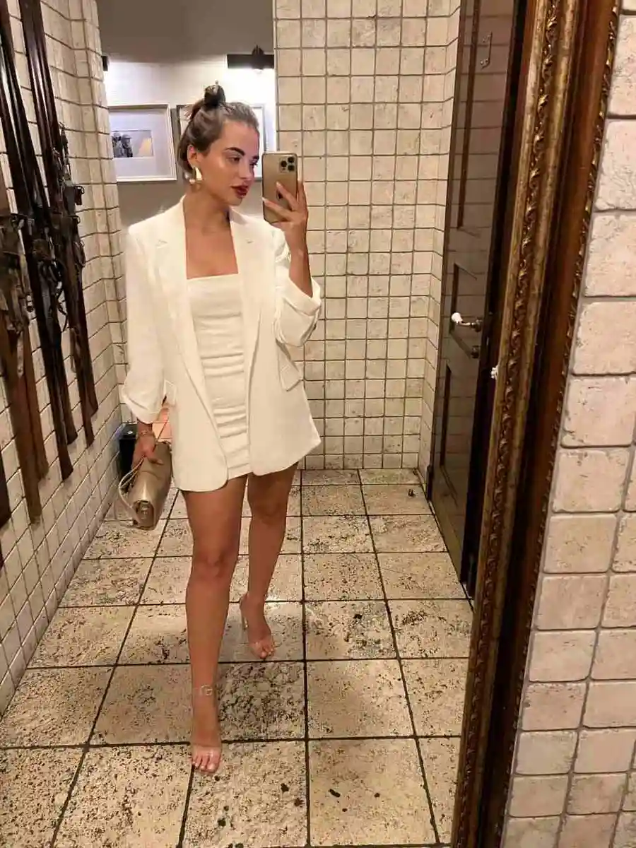 Karina escort in Munich