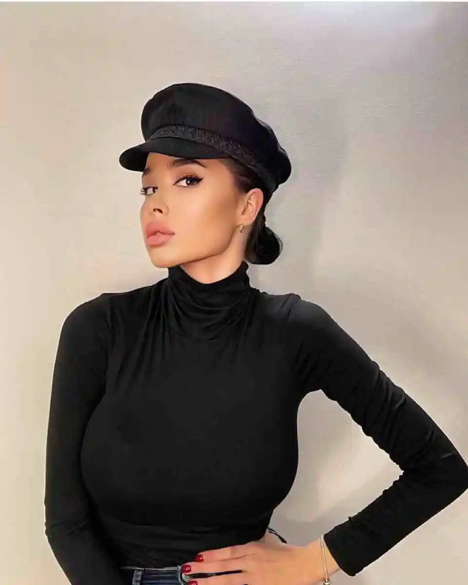 Lana  escort in Munich