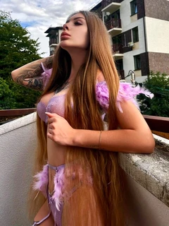 Nika escort in Munich