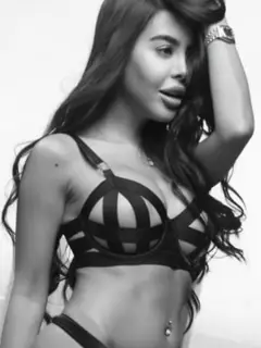 Nina escort in Munich