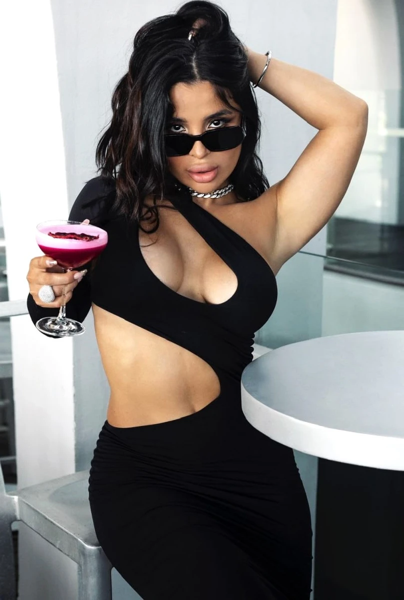 Nita escort in Munich