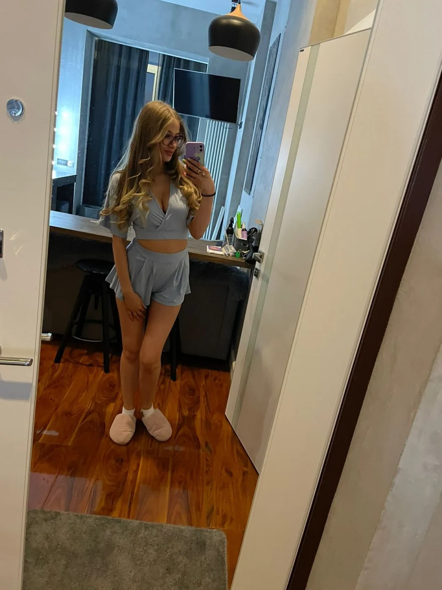 Rusanna escort in Munich