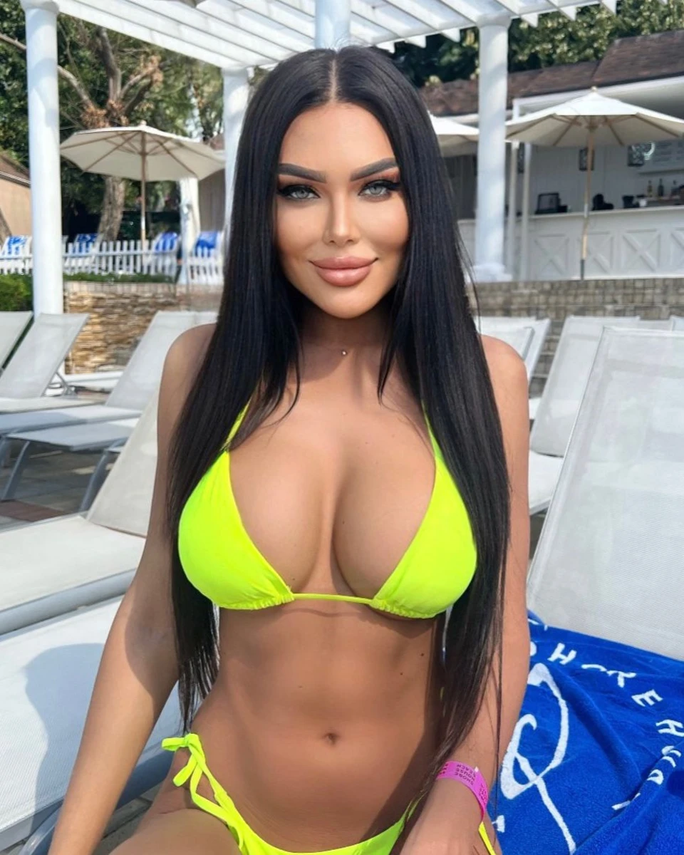 Sabina escort in Munich