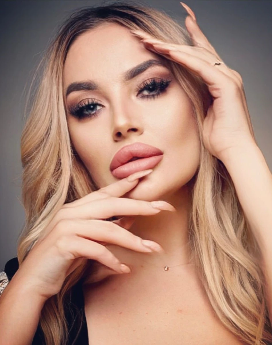 Sasha escort in Munich