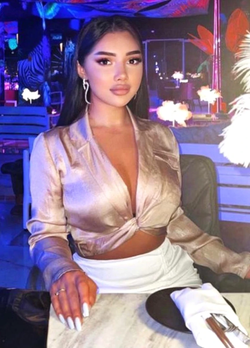 Valentina escort in Munich