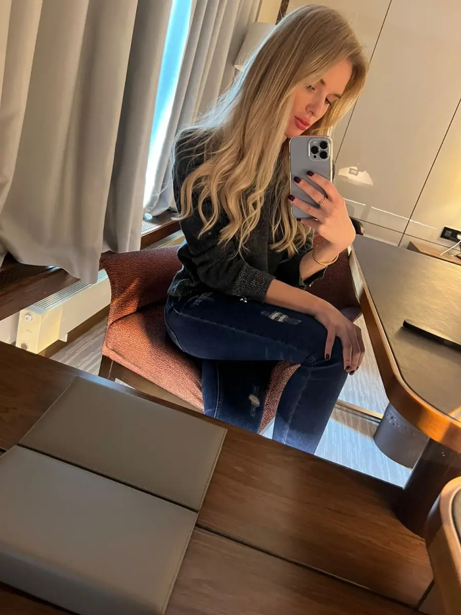 Zhenya escort in Munich